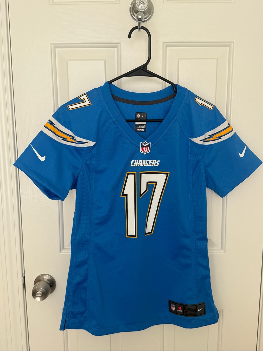 Nike Los Angeles Chargers Philip Rivers #17 Jersey Women’s Small NFL